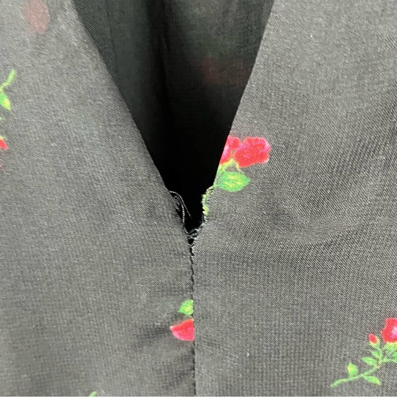 WILDFOX Moira Black Rosebud Print Deep V-Neck Double Layer Flounce Hem Dress - Picture 6 of 9